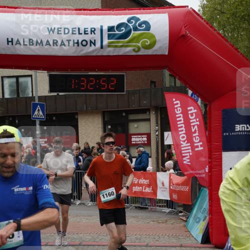 04.05.2025 - 8. Wedeler Halbmarathon Felixshl http://msf.ph/oto/7817716 04.05.2025 11:32:50 Ziel 33, 356, 1053, 1092, 1160 meine-sportfotos.de