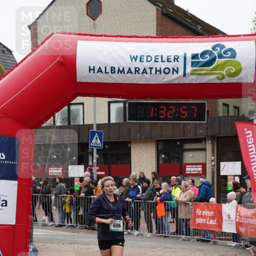 04.05.2025 - 8. Wedeler Halbmarathon Felixshl http://msf.ph/oto/7817731 04.05.2025 11:32:55 Ziel 33, 446, 696, 968, 1092, 1160 meine-sportfotos.de