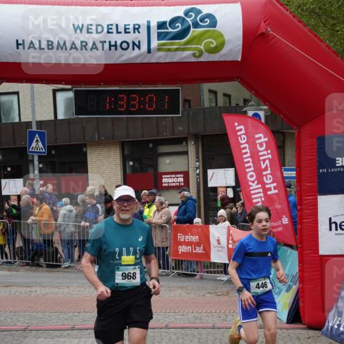 04.05.2025 - 8. Wedeler Halbmarathon Felixshl http://msf.ph/oto/7817742 04.05.2025 11:32:59 Ziel 446, 696, 711, 968, 1122 meine-sportfotos.de