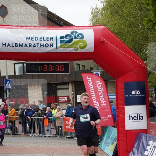 04.05.2025 - 8. Wedeler Halbmarathon Felixshl http://msf.ph/oto/7817808 04.05.2025 11:33:34 Ziel 323, 785, 1090, 1128, 1183 meine-sportfotos.de