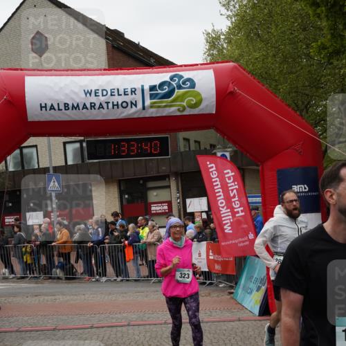 04.05.2025 - 8. Wedeler Halbmarathon Felixshl http://msf.ph/oto/7817817 04.05.2025 11:33:38 Ziel 323, 785, 1128, 1183 meine-sportfotos.de
