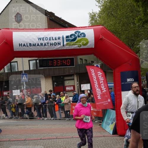 04.05.2025 - 8. Wedeler Halbmarathon Felixshl http://msf.ph/oto/7817818 04.05.2025 11:33:38 Ziel 323, 785, 1128, 1183 meine-sportfotos.de