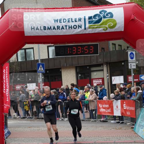 04.05.2025 - 8. Wedeler Halbmarathon Felixshl http://msf.ph/oto/7817837 04.05.2025 11:33:51 Ziel 336, 700, 703 meine-sportfotos.de
