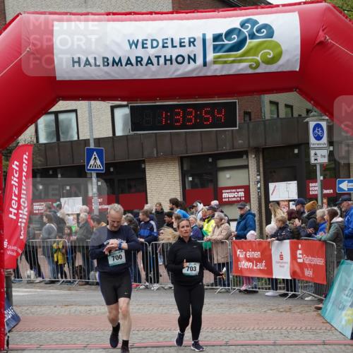 04.05.2025 - 8. Wedeler Halbmarathon Felixshl http://msf.ph/oto/7817839 04.05.2025 11:33:52 Ziel 336, 700, 703 meine-sportfotos.de