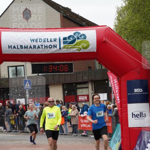 04.05.2025 - 8. Wedeler Halbmarathon Felixshl http://msf.ph/oto/7817861 04.05.2025 11:34:04 Ziel 204, 557, 820, 1022, 1023 meine-sportfotos.de
