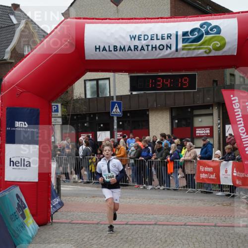 04.05.2025 - 8. Wedeler Halbmarathon Felixshl http://msf.ph/oto/7817868 04.05.2025 11:34:17 Ziel 1060 meine-sportfotos.de