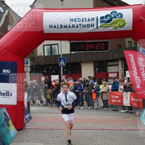 04.05.2025 - 8. Wedeler Halbmarathon Felixshl http://msf.ph/oto/7817872 04.05.2025 11:34:18 Ziel 1060 meine-sportfotos.de