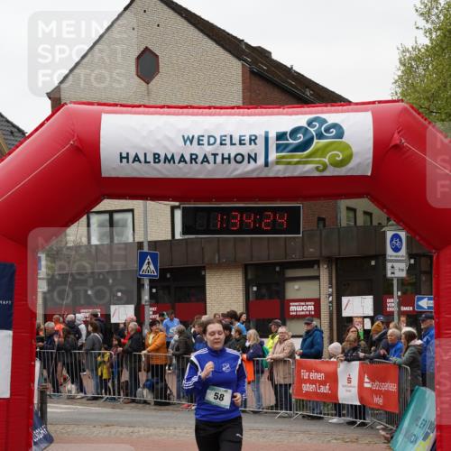 04.05.2025 - 8. Wedeler Halbmarathon Felixshl http://msf.ph/oto/7817877 04.05.2025 11:34:22 Ziel 58, 1060 meine-sportfotos.de