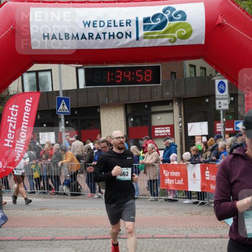 04.05.2025 - 8. Wedeler Halbmarathon Felixshl http://msf.ph/oto/7817928 04.05.2025 11:34:56 Ziel 662, 755, 793, 822, 823, 962, 1103 meine-sportfotos.de