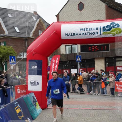 04.05.2025 - 8. Wedeler Halbmarathon Felixshl http://msf.ph/oto/7817946 04.05.2025 11:35:09 Ziel 679, 1164 meine-sportfotos.de