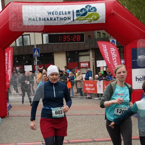 04.05.2025 - 8. Wedeler Halbmarathon Felixshl http://msf.ph/oto/7817984 04.05.2025 11:35:26 Ziel 226, 603, 637, 947, 1046, 1091, 1121, 1152, 1209 meine-sportfotos.de