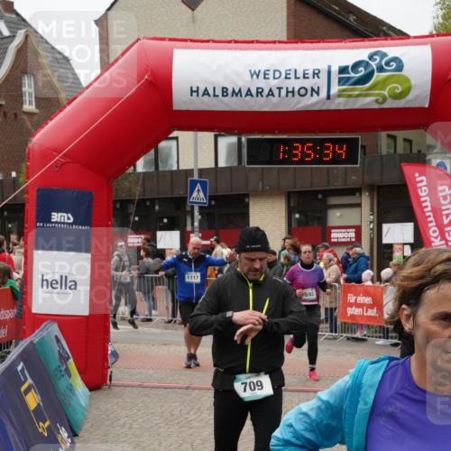04.05.2025 - 8. Wedeler Halbmarathon Felixshl http://msf.ph/oto/7817995 04.05.2025 11:35:32 Ziel 637, 709, 893, 947, 1046, 1117, 1121 meine-sportfotos.de