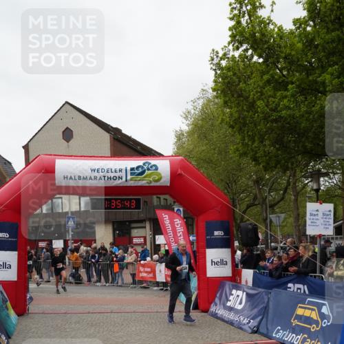 04.05.2025 - 8. Wedeler Halbmarathon Felixshl http://msf.ph/oto/7818007 04.05.2025 11:35:41 Ziel 87, 202, 565, 753, 964, 965, 1132 meine-sportfotos.de