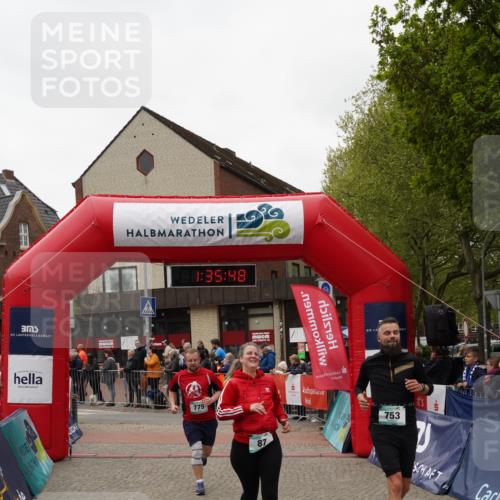 04.05.2025 - 8. Wedeler Halbmarathon Felixshl http://msf.ph/oto/7818019 04.05.2025 11:35:46 Ziel 87, 202, 259, 753, 775, 1132 meine-sportfotos.de