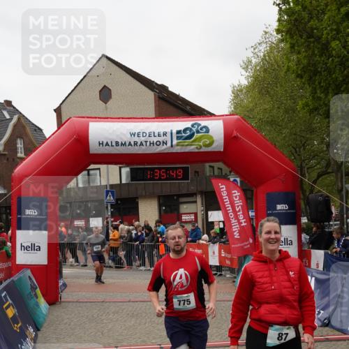 04.05.2025 - 8. Wedeler Halbmarathon Felixshl http://msf.ph/oto/7818022 04.05.2025 11:35:47 Ziel 87, 202, 259, 753, 775, 1132 meine-sportfotos.de