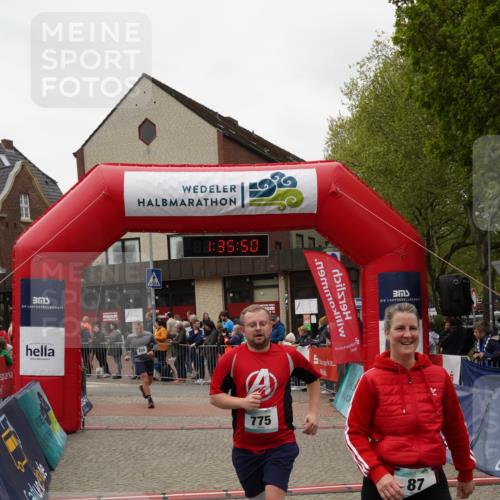 04.05.2025 - 8. Wedeler Halbmarathon Felixshl http://msf.ph/oto/7818023 04.05.2025 11:35:48 Ziel 87, 202, 259, 753, 775 meine-sportfotos.de