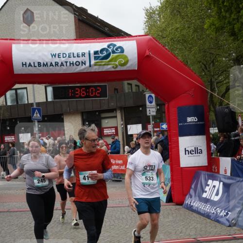 04.05.2025 - 8. Wedeler Halbmarathon Felixshl http://msf.ph/oto/7818044 04.05.2025 11:36:00 Ziel 115, 245, 411, 533, 645, 715, 736, 892 meine-sportfotos.de