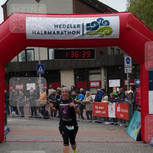 04.05.2025 - 8. Wedeler Halbmarathon Felixshl http://msf.ph/oto/7818089 04.05.2025 11:36:37 Ziel 375 meine-sportfotos.de