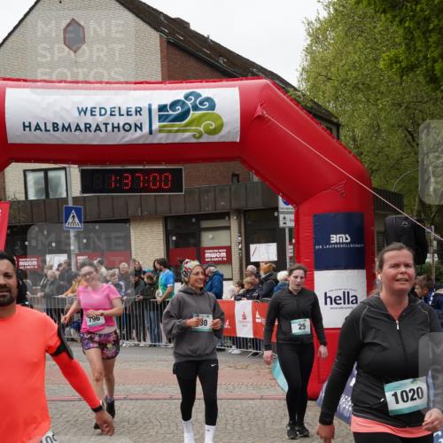 04.05.2025 - 8. Wedeler Halbmarathon Felixshl http://msf.ph/oto/7818124 04.05.2025 11:36:58 Ziel 25, 30, 796, 1020, 1028, 1109 meine-sportfotos.de
