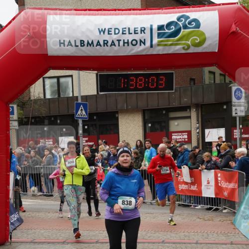 04.05.2025 - 8. Wedeler Halbmarathon Felixshl http://msf.ph/oto/7818214 04.05.2025 11:38:01 Ziel 86, 794, 795, 800, 838, 1194 meine-sportfotos.de
