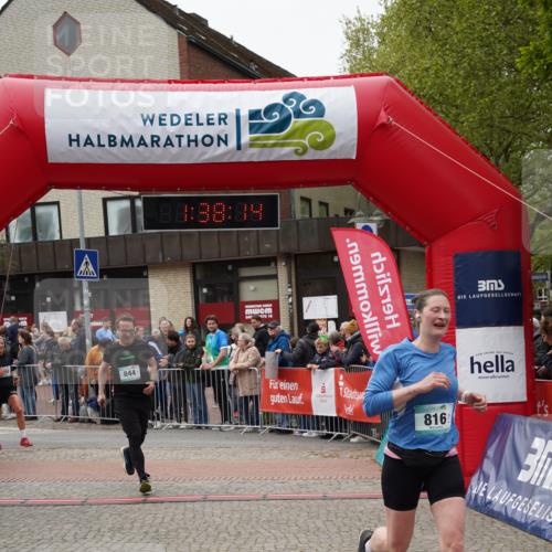 04.05.2025 - 8. Wedeler Halbmarathon Felixshl http://msf.ph/oto/7818241 04.05.2025 11:38:12 Ziel 816, 844, 920 meine-sportfotos.de