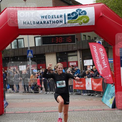 04.05.2025 - 8. Wedeler Halbmarathon Felixshl http://msf.ph/oto/7818249 04.05.2025 11:38:14 Ziel 816, 844, 920 meine-sportfotos.de