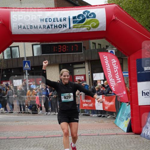 04.05.2025 - 8. Wedeler Halbmarathon Felixshl http://msf.ph/oto/7818250 04.05.2025 11:38:15 Ziel 816, 844, 920 meine-sportfotos.de