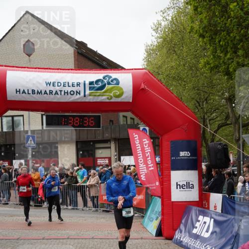 04.05.2025 - 8. Wedeler Halbmarathon Felixshl http://msf.ph/oto/7818291 04.05.2025 11:38:34 Ziel 737, 789, 971, 1146 meine-sportfotos.de