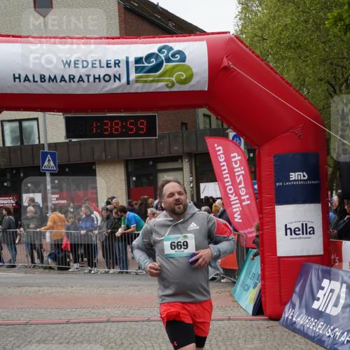 04.05.2025 - 8. Wedeler Halbmarathon Felixshl http://msf.ph/oto/7818333 04.05.2025 11:38:57 Ziel 669, 799, 859 meine-sportfotos.de