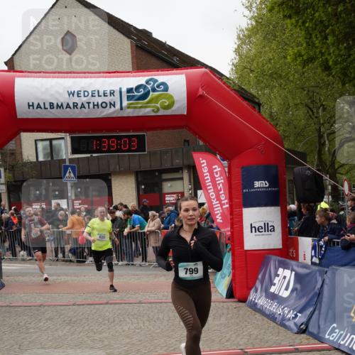 04.05.2025 - 8. Wedeler Halbmarathon Felixshl http://msf.ph/oto/7818338 04.05.2025 11:39:01 Ziel 72, 170, 620, 669, 799 meine-sportfotos.de