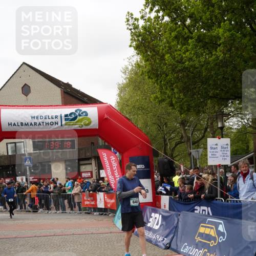 04.05.2025 - 8. Wedeler Halbmarathon Felixshl http://msf.ph/oto/7818366 04.05.2025 11:39:16 Ziel 89, 648, 835, 886 meine-sportfotos.de