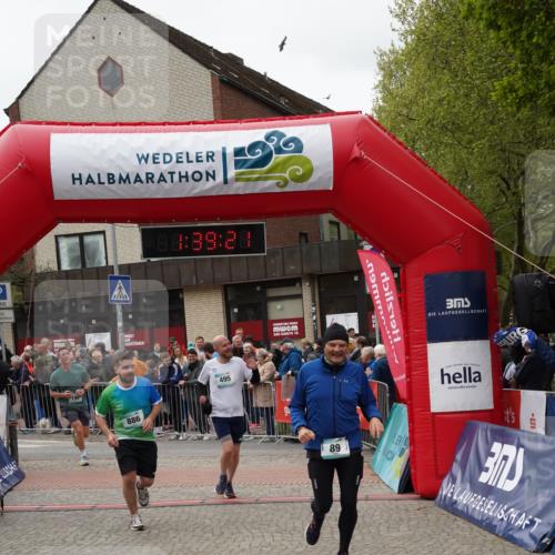 04.05.2025 - 8. Wedeler Halbmarathon Felixshl http://msf.ph/oto/7818369 04.05.2025 11:39:19 Ziel 89, 199, 495, 648, 886 meine-sportfotos.de