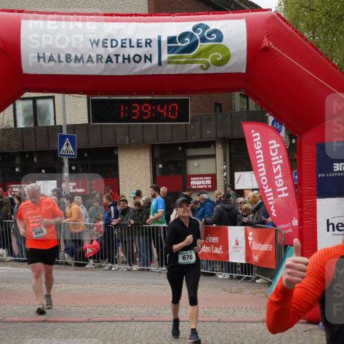 04.05.2025 - 8. Wedeler Halbmarathon Felixshl http://msf.ph/oto/7818390 04.05.2025 11:39:38 Ziel 299, 334, 406, 670, 848 meine-sportfotos.de