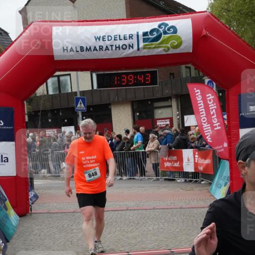04.05.2025 - 8. Wedeler Halbmarathon Felixshl http://msf.ph/oto/7818398 04.05.2025 11:39:41 Ziel 334, 406, 670, 848 meine-sportfotos.de