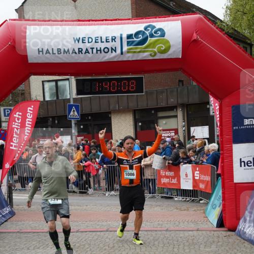 04.05.2025 - 8. Wedeler Halbmarathon Felixshl http://msf.ph/oto/7818420 04.05.2025 11:40:06 Ziel 331, 624 meine-sportfotos.de