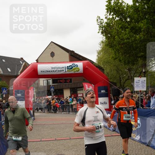 04.05.2025 - 8. Wedeler Halbmarathon Felixshl http://msf.ph/oto/7818434 04.05.2025 11:40:10 Ziel 69, 331, 624, 1001 meine-sportfotos.de