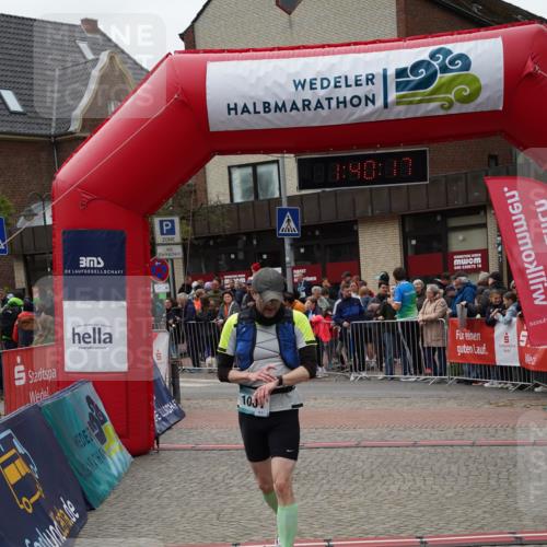 04.05.2025 - 8. Wedeler Halbmarathon Felixshl http://msf.ph/oto/7818442 04.05.2025 11:40:15 Ziel 69, 1001 meine-sportfotos.de