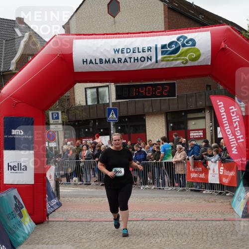 04.05.2025 - 8. Wedeler Halbmarathon Felixshl http://msf.ph/oto/7818450 04.05.2025 11:40:20 Ziel 390, 817 meine-sportfotos.de