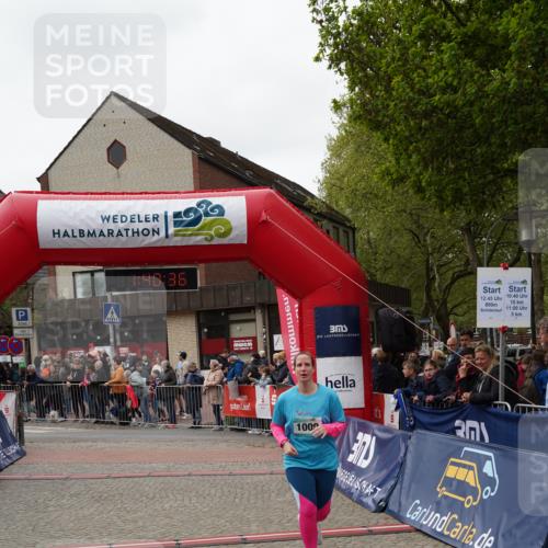 04.05.2025 - 8. Wedeler Halbmarathon Felixshl http://msf.ph/oto/7818473 04.05.2025 11:40:34 Ziel 975, 1009, 1085 meine-sportfotos.de
