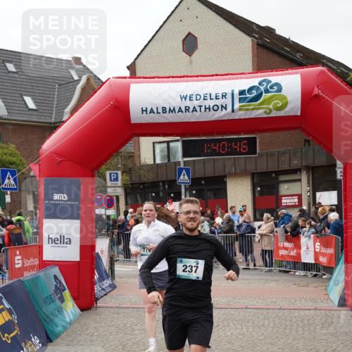 04.05.2025 - 8. Wedeler Halbmarathon Felixshl http://msf.ph/oto/7818491 04.05.2025 11:40:44 Ziel 163, 237, 779 meine-sportfotos.de