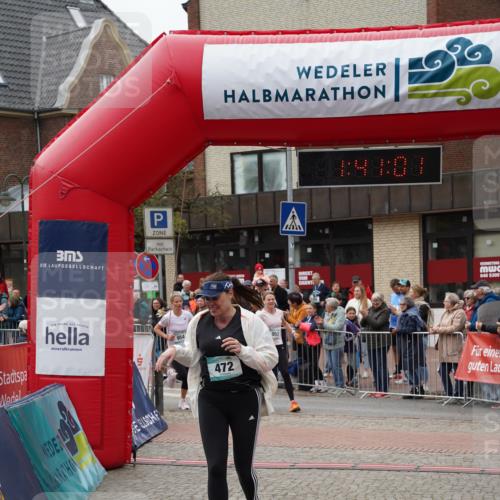 04.05.2025 - 8. Wedeler Halbmarathon Felixshl http://msf.ph/oto/7818501 04.05.2025 11:40:59 Ziel 472, 512, 953, 954 meine-sportfotos.de
