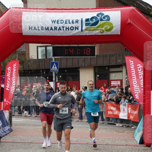04.05.2025 - 8. Wedeler Halbmarathon Felixshl http://msf.ph/oto/7818525 04.05.2025 11:41:16 Ziel 132, 314, 950 meine-sportfotos.de