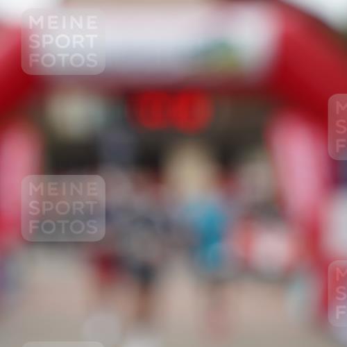 04.05.2025 - 8. Wedeler Halbmarathon Felixshl http://msf.ph/oto/7818526 04.05.2025 11:41:16 Ziel 132, 314, 950 meine-sportfotos.de