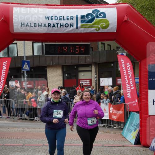04.05.2025 - 8. Wedeler Halbmarathon Felixshl http://msf.ph/oto/7818543 04.05.2025 11:41:32 Ziel 28, 37, 358, 527, 1171 meine-sportfotos.de