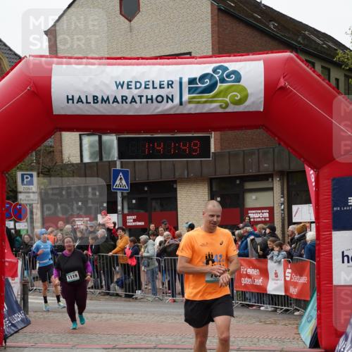 04.05.2025 - 8. Wedeler Halbmarathon Felixshl http://msf.ph/oto/7818559 04.05.2025 11:41:47 Ziel 8, 706, 1119 meine-sportfotos.de