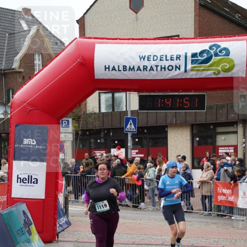 04.05.2025 - 8. Wedeler Halbmarathon Felixshl http://msf.ph/oto/7818564 04.05.2025 11:41:49 Ziel 8, 706, 1119 meine-sportfotos.de