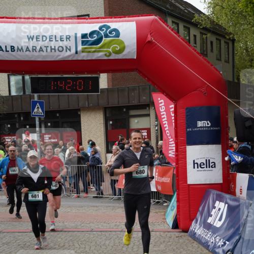 04.05.2025 - 8. Wedeler Halbmarathon Felixshl http://msf.ph/oto/7818581 04.05.2025 11:41:59 Ziel 191, 302, 365, 389, 680, 681, 1051, 1142 meine-sportfotos.de