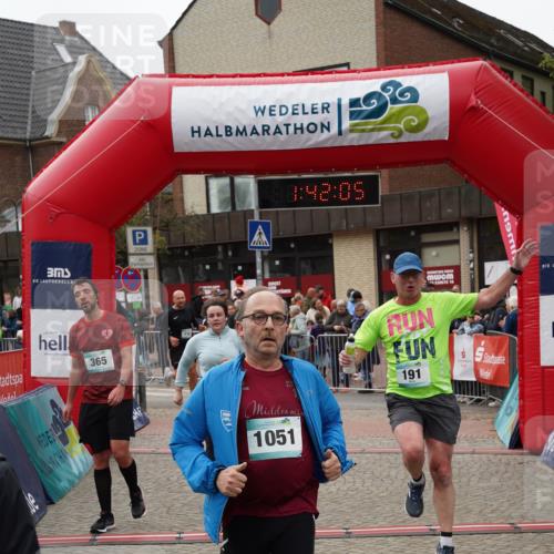 04.05.2025 - 8. Wedeler Halbmarathon Felixshl http://msf.ph/oto/7818597 04.05.2025 11:42:03 Ziel 116, 191, 365, 389, 680, 681, 1051, 1142 meine-sportfotos.de