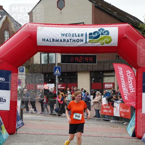 04.05.2025 - 8. Wedeler Halbmarathon Felixshl http://msf.ph/oto/7818649 04.05.2025 11:42:42 Ziel 946 meine-sportfotos.de