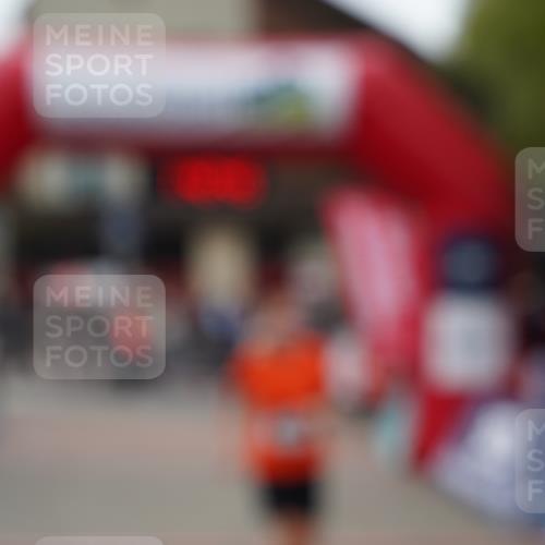 04.05.2025 - 8. Wedeler Halbmarathon Felixshl http://msf.ph/oto/7818653 04.05.2025 11:42:43 Ziel 946 meine-sportfotos.de